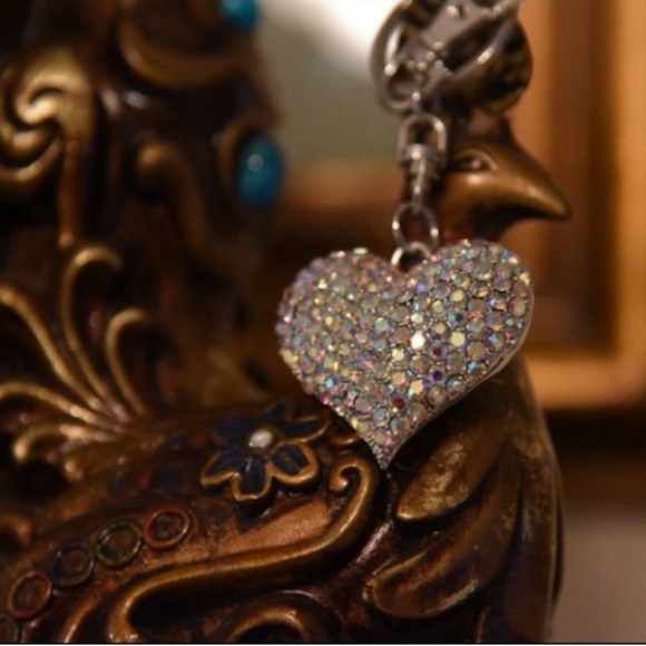 Crystal Heart Keychain - Picture 3 of 6